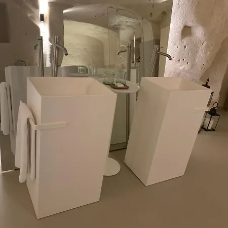 Stageroom02 -